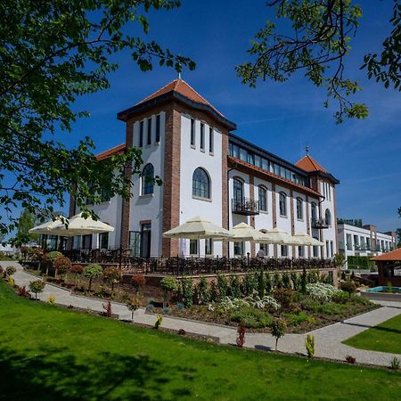Bordur Wellness Hotel Superior Es Szonyegmuzeum Bekesszentandras Ngoại thất bức ảnh