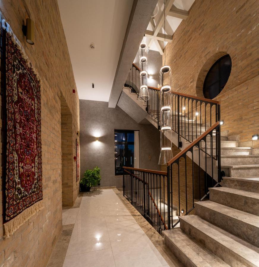 Bordur Wellness Hotel Superior Es Szonyegmuzeum Bekesszentandras Ngoại thất bức ảnh