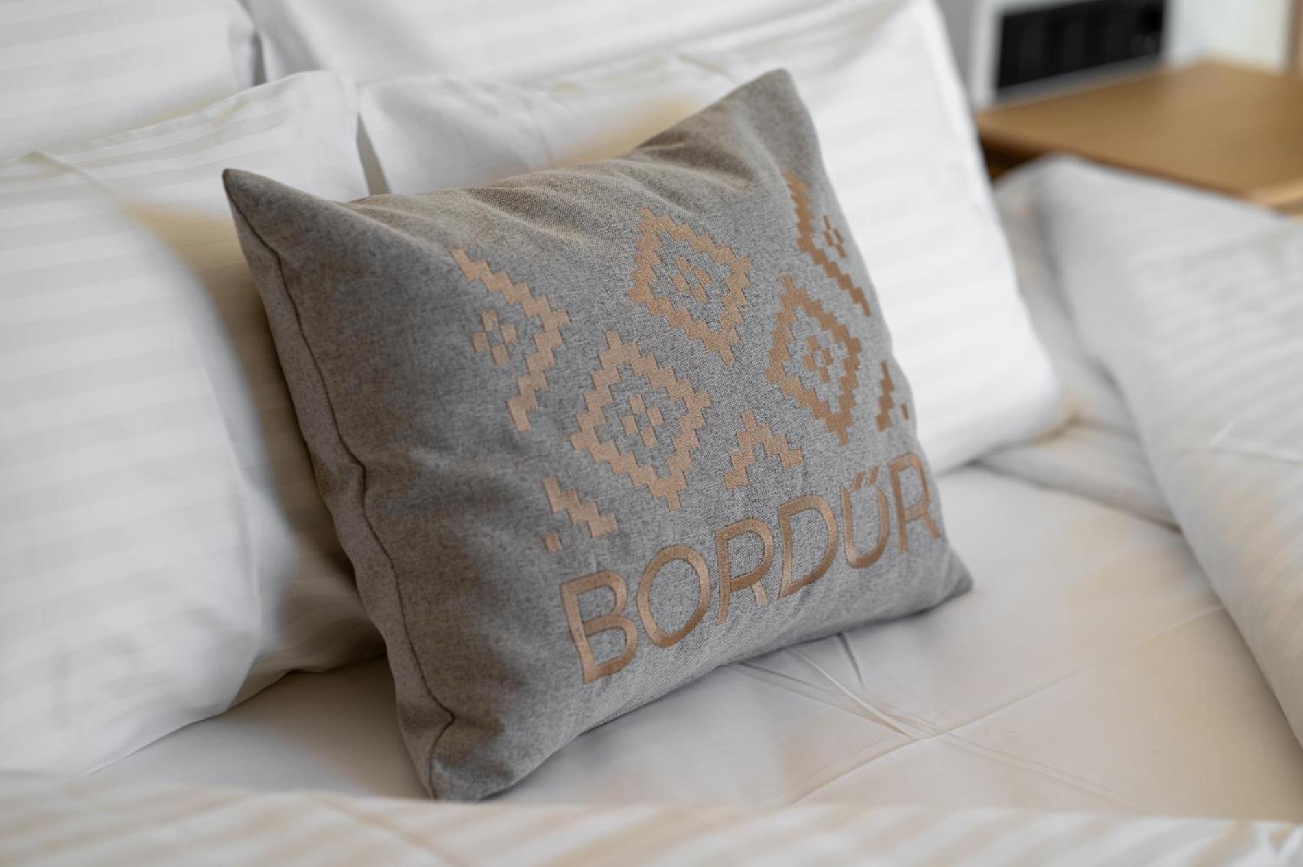 Bordur Wellness Hotel Superior Es Szonyegmuzeum Bekesszentandras Ngoại thất bức ảnh